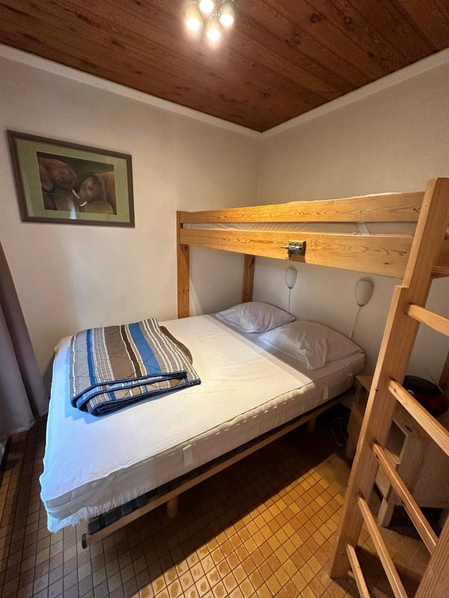Au Bois Charmant Waulsort Esterno foto