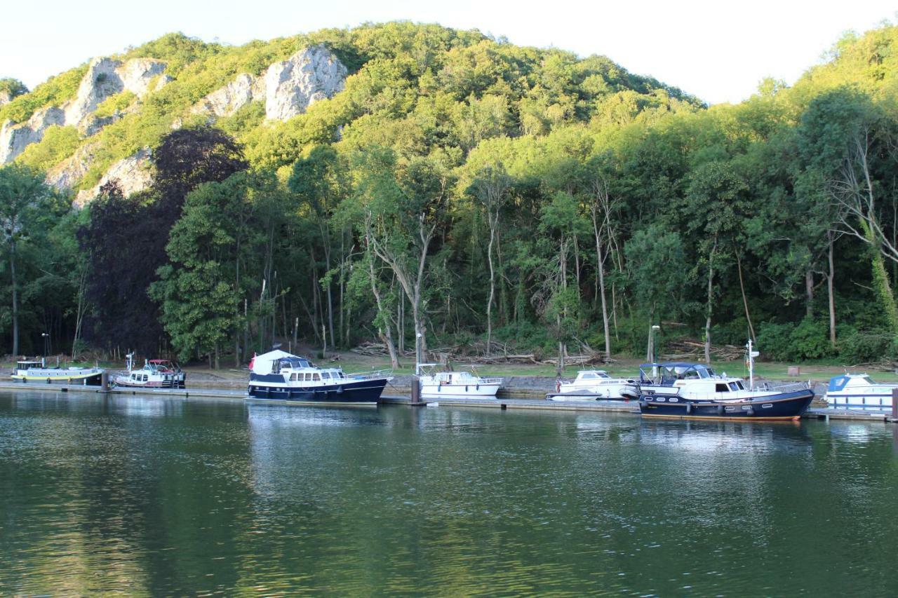 Au Bois Charmant Waulsort Esterno foto